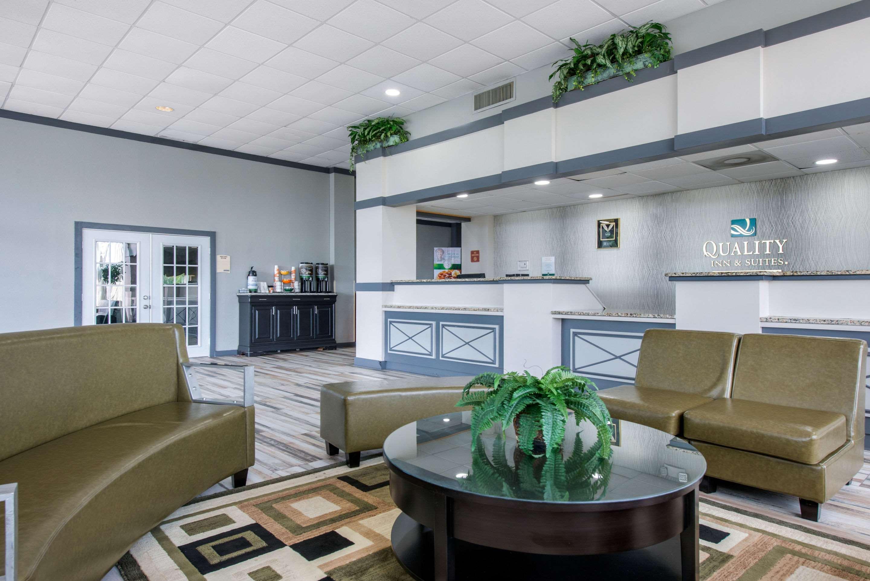 Hotel Quality & Brooksville I-75-dade Ridge Manor