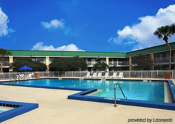 Quality & Brooksville I-75-dade Hotel
