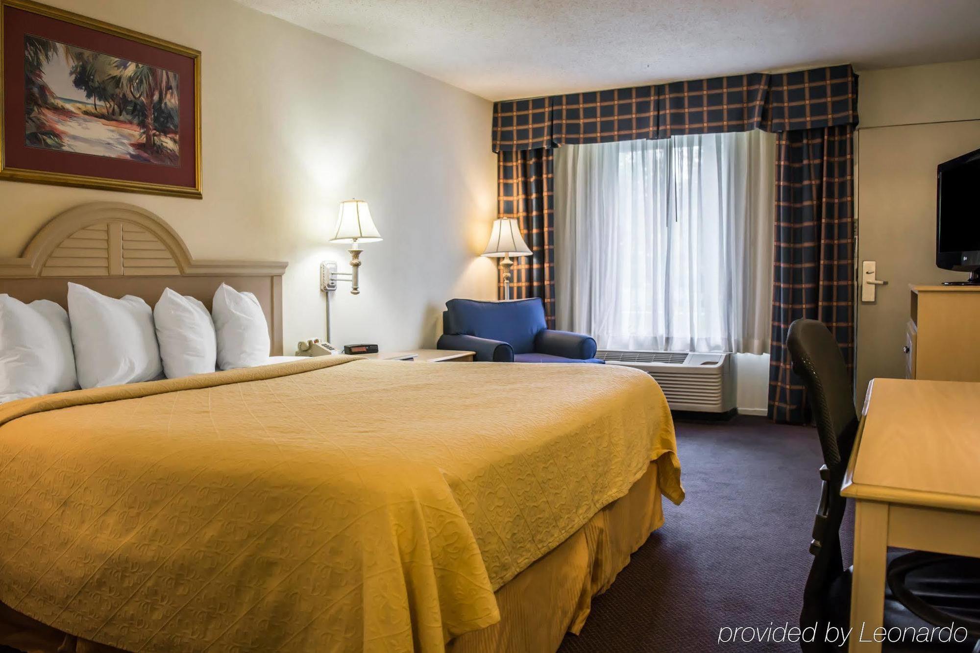 Hotel Quality & Brooksville I-75-dade Ridge Manor