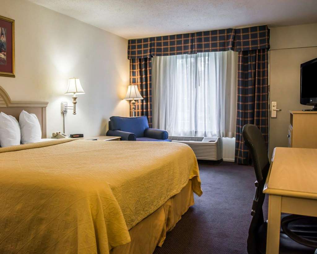 Quality & Brooksville I-75-dade Hotel
