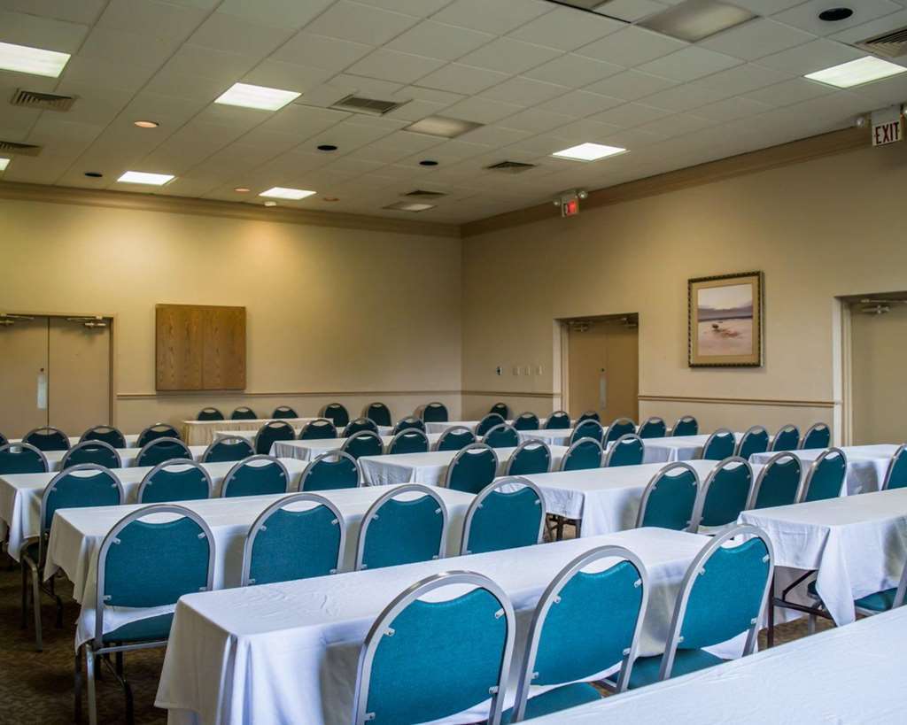 Quality & Brooksville I-75-dade Hotel 2*